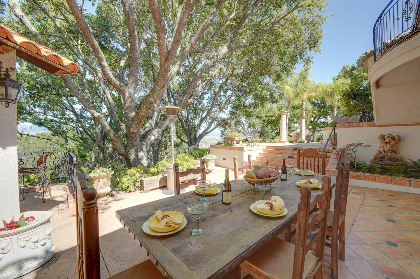 HDR interior real estate photography – Los Angeles